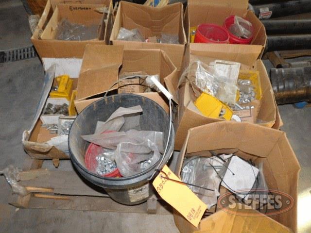 Pallet-of-asst--bolts--nuts--washers----misc--hardware-_1.jpg