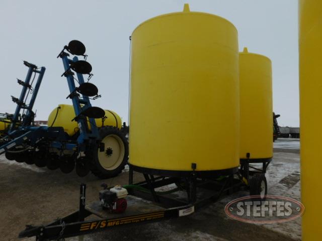 Liquid-fertilizer-storage-trailer-_1.JPG