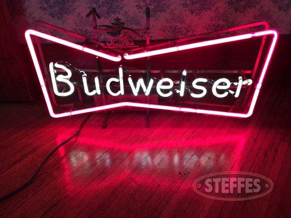Budweiser-Neon-Sign_3.jpg