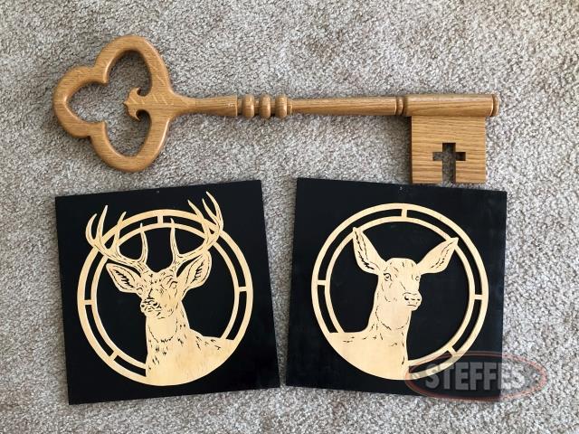 (2)-Deer-Wall-Plaques-and-Key-Wall-Hanging_2.jpg