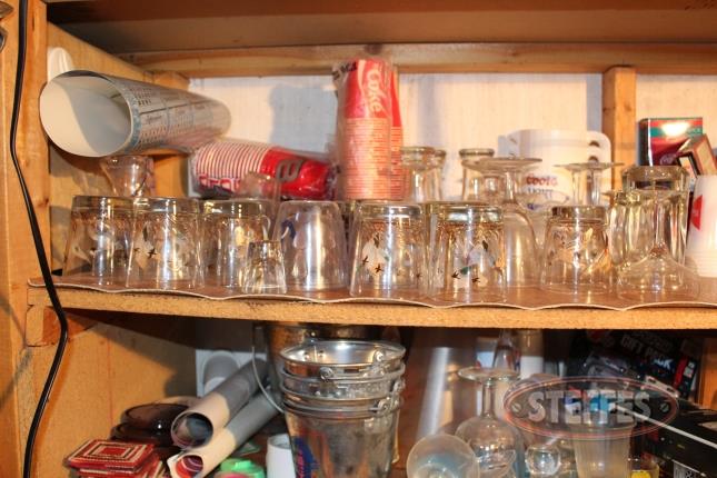 Contents-of-(3)-Shelves-of-Assorted-Barware--and-misc-_3.jpg