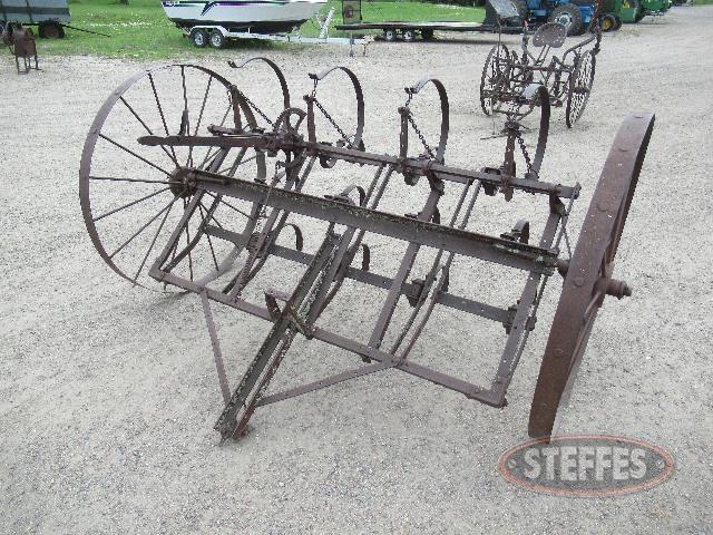 Antique-field-cultivator--steel-wheel-_0.jpg