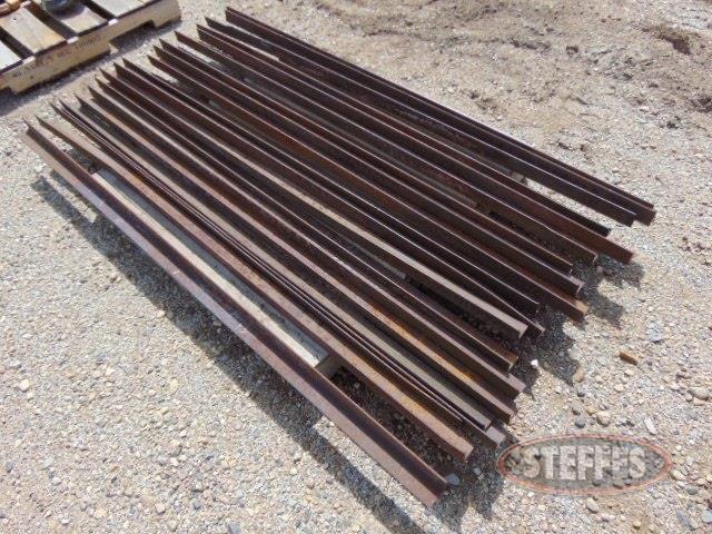 Pallet-of-70--pieces-of-angle-iron--_1.jpg