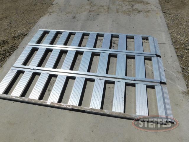 Aluminum-tri-fold-ramps-for-ATV_1.jpg