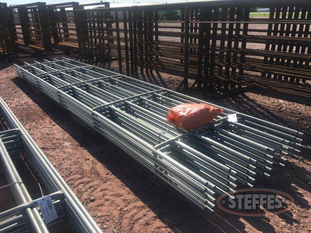 (10)-6-bar-x-20--continuous-fence-panels-_1.jpg