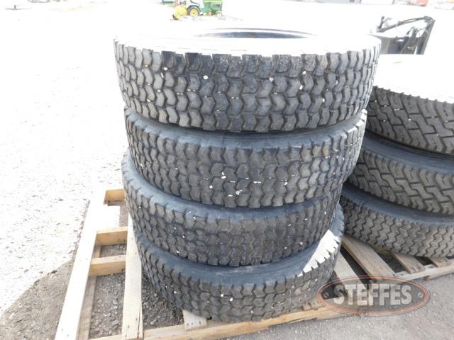 (4)-Michelin-11R22-5-tires-at-60--tread-_1.jpg