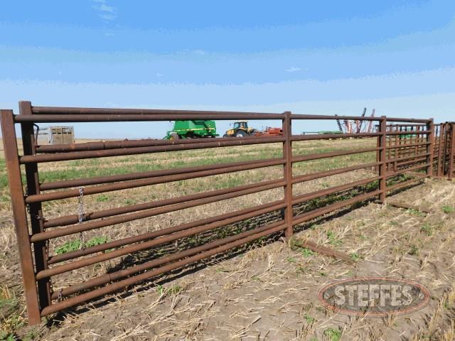 (2)-freestanding-30--cattle-panels_1.jpg