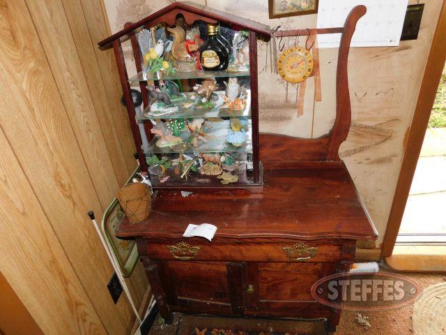 Dresser-34-x-20-x-23-and-Contents-(See-photos-for-details)_1.jpg