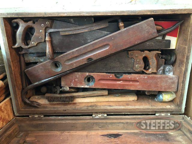 Wood-box-and-tools-(See-photos-for-details)_1.jpg