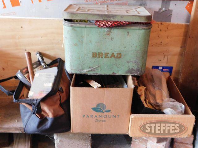 Vintage-Deluse-metal-bread-box--wood-crate--tool-bag--(See-photos-for-details)_1.jpg