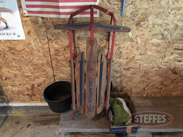 Sled--iron-pot-(See-photos-for-details)_1.jpg