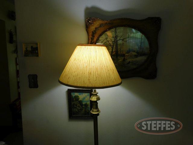 Wall-Art-(2)--Lamp--and-Waste-Basket-(See-photos-for-details)_1.jpg