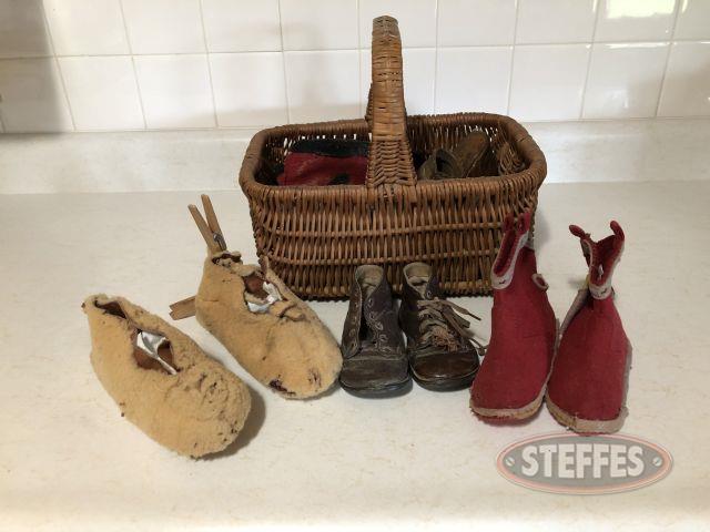 Basket-of-vintage-shoes-(see-photos-for-details)_1.jpg