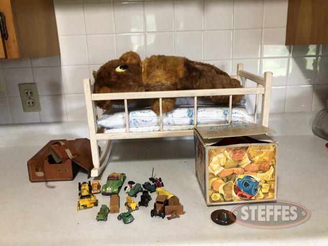 Vintage-toys-metal-cars--doll-bed--and-shap-o(see-photos-for-details)_1.jpg