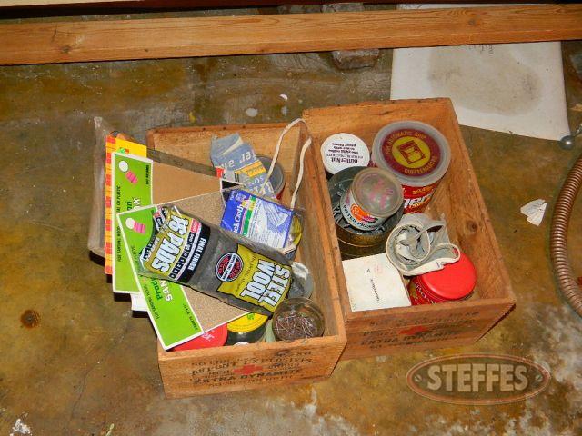 (2)-Dupont-dynamite-wood-box-s-and-contents-(see-photos-for-details)_1.jpg