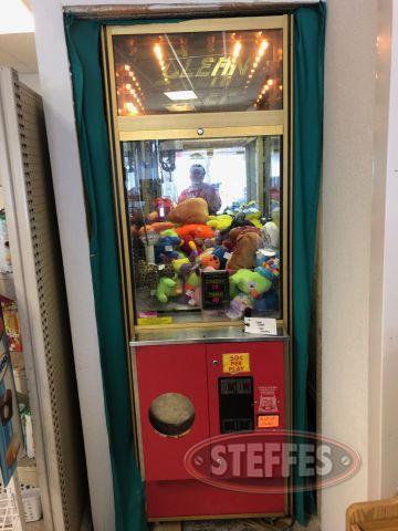 Clean-Sweep-Claw-Machine-(Toys-Included)-_1.jpg