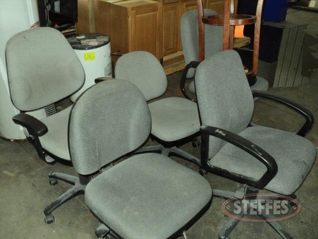 (5)-office-chairs--stool---_1.jpg