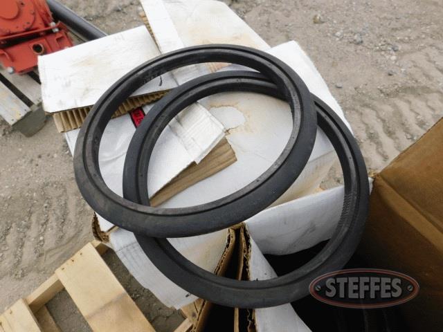 Approx--(72)-closing-wheel-rubber-outsides--_1.jpg