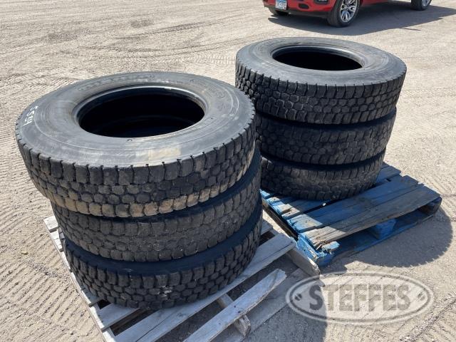 Dell Corning 41-125 Extra Large XL SUV-Size 36″ x 14″ x 54″ Tire