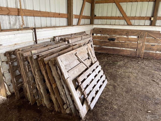 Wood sheep panels