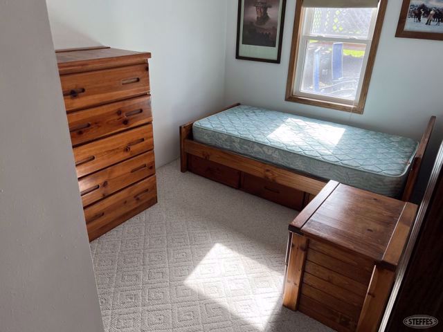 Wood bedroom set