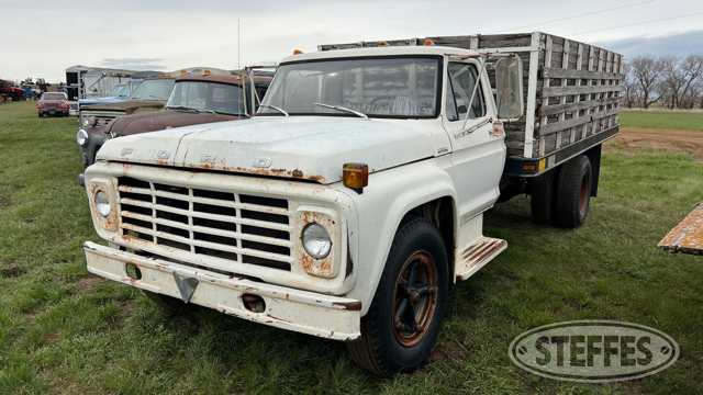 1973 Ford F700