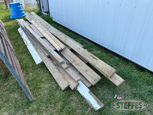 Pallet of Assorted Lumber