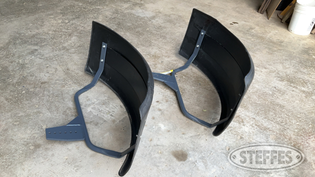 (2) New Holland Poly Front Fenders