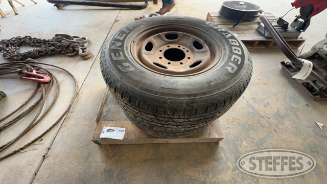 (2) 245/75R17 tires